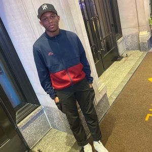 Meet your Posher, Fabian